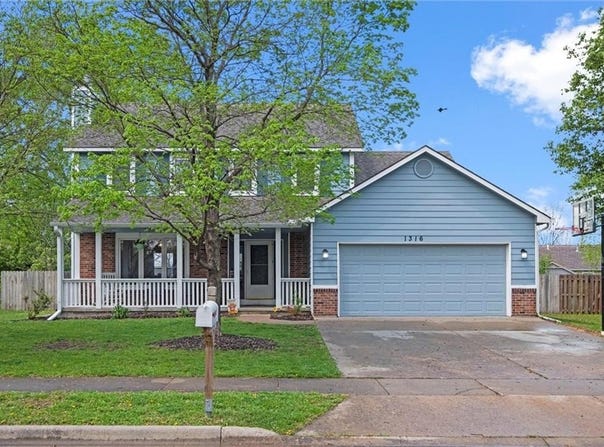 1316 S Redbud Street, Ottawa, KS 66067