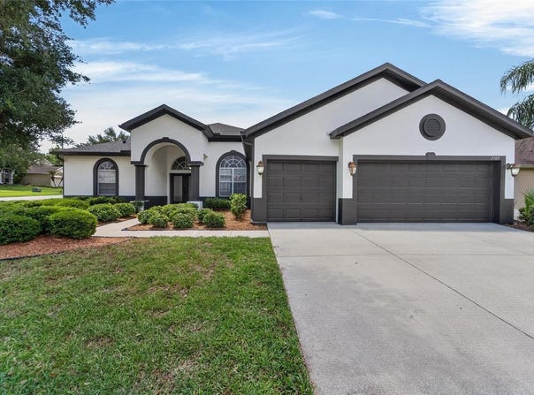 2309 SILVER TRUMPET Court, VALRICO, FL 33594