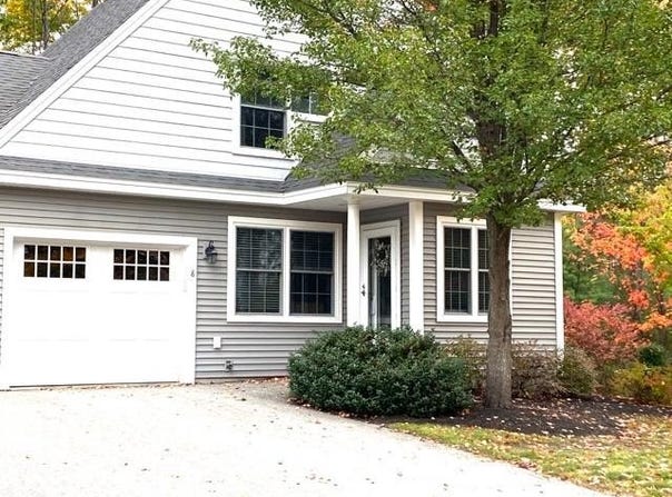 8 Horseshoe Drive, Saco, ME 04072