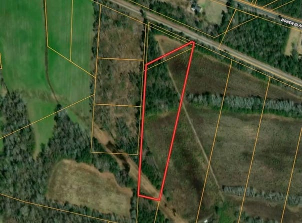 775  Bowen Blanks Dr., Riegelwood, NC 28456