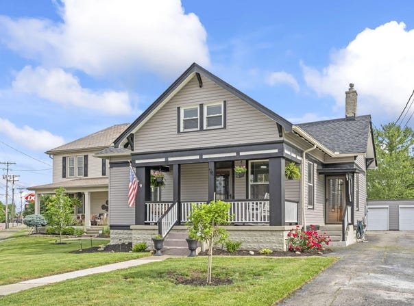 94 W Waterloo Street, Canal Winchester, OH 43110