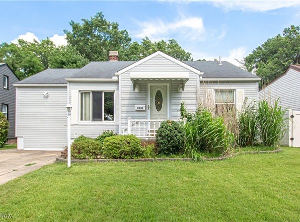 6133 Denison Boulevard, Parma Heights, OH 44130