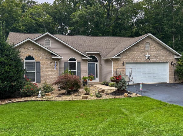 160 Brady Lane, Oneida, TN 37841