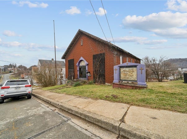 600 Gaskill Ave, Jeannette, PA 15644