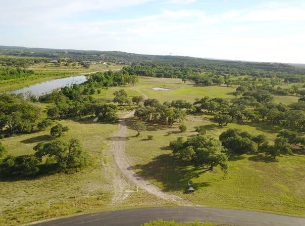 317 River Cliff PL, Spring Branch, TX 78070