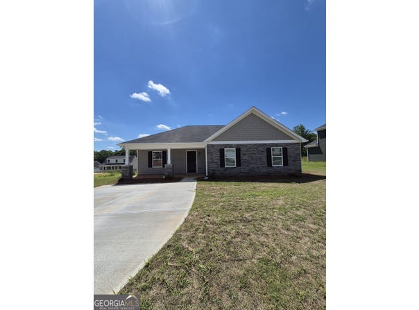 250 Charlotte, Statham, GA 30666
