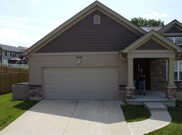 1316 Wesford Way, Herculaneum, MO 63048