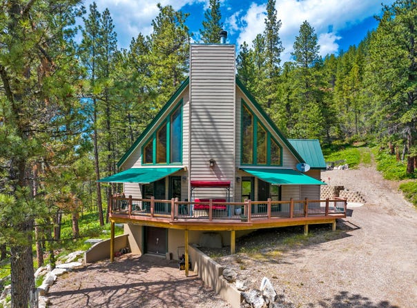 29 Pine Tree Lane, Monarch, MT 59463