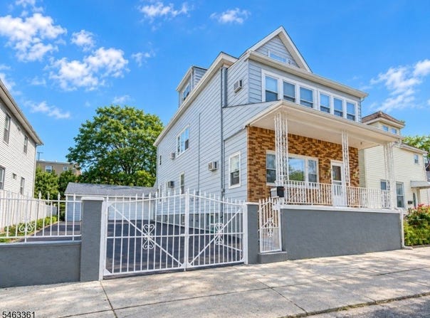 503 Franklin St, Elizabeth City, NJ 07206-1208