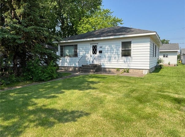609 11th Street N, Benson, MN 56215