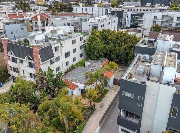 3958 Beethoven St, Los Angeles, CA 90066