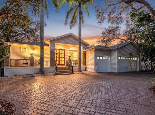 1581 ALEXANDER Road, BELLEAIR, FL 33756