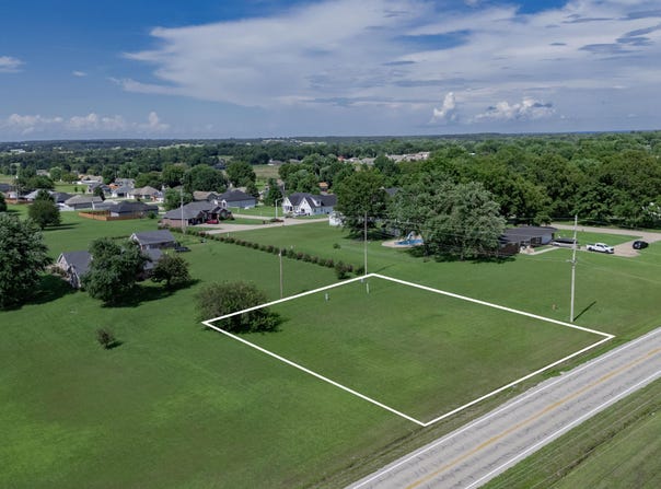 000 E Highway 32, Buffalo, MO 65622