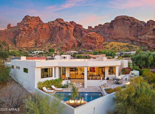 5724 N ECHO CANYON Drive, Phoenix, AZ 85018