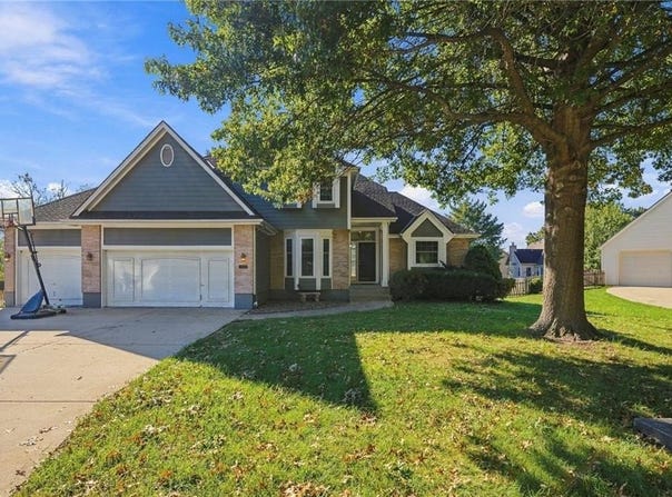 18107 E 51st Street Court, Independence, MO 64055