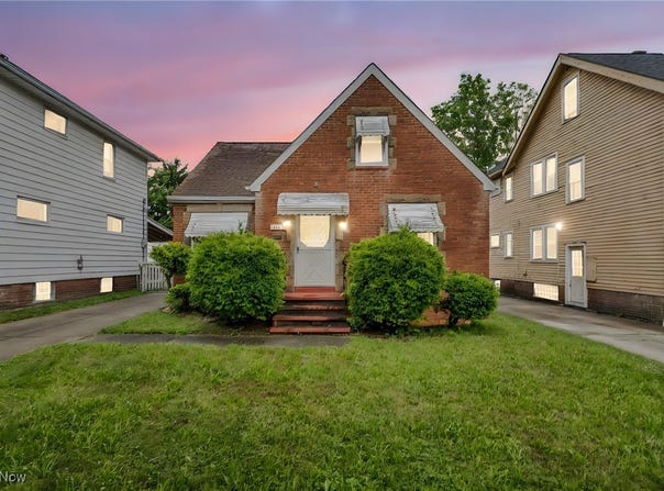 11215 Langton Avenue, Garfield Heights, OH 44125