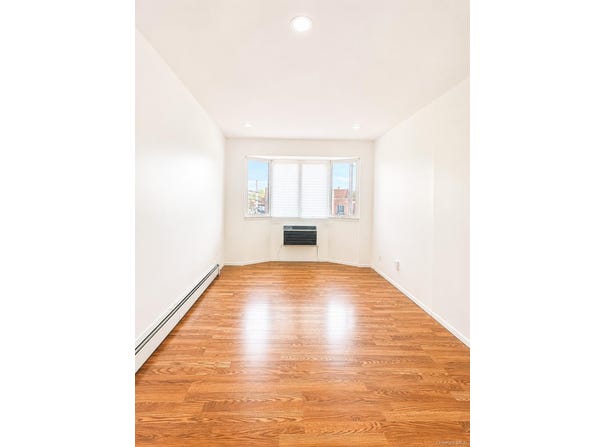 46-12 161st Street, Flushing, NY 11358