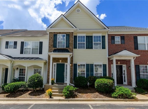 636 Kenridge Way, Suwanee, GA 30024
