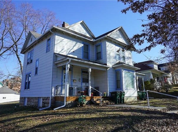 1101 S Broadway Street, Leavenworth, KS 66048