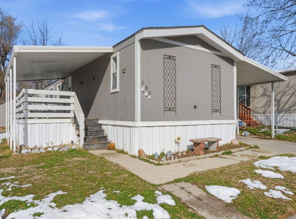 935 E 3000 N, Layton, UT 84040