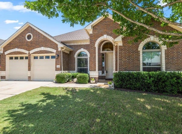 702 Old Settlers DR, San Marcos, TX 78666