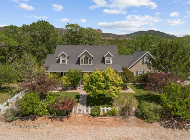 1601 S 2500 E, New Harmony, UT 84757