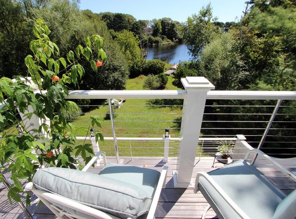 128 Uncle Percys Road, Mashpee, MA 02649