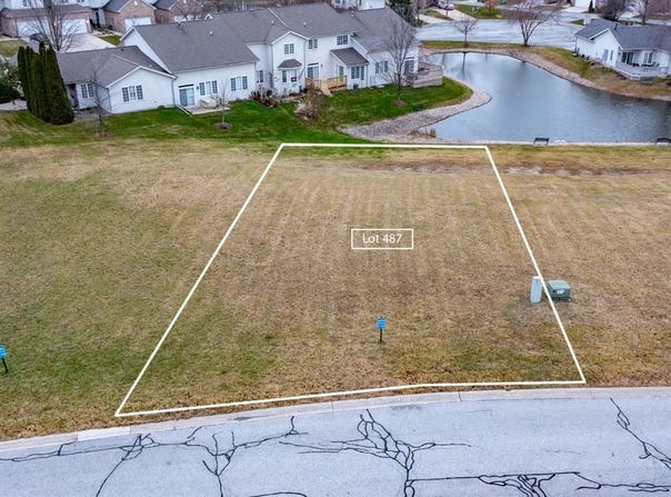 10470 Doubletree Drive S, Crown Point, IN 46307