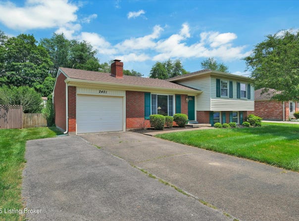 2401 Langdon Dr, Louisville, KY 40242