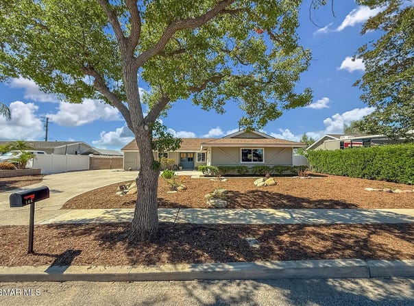 166 Sandberg Street, Thousand Oaks, CA 91360