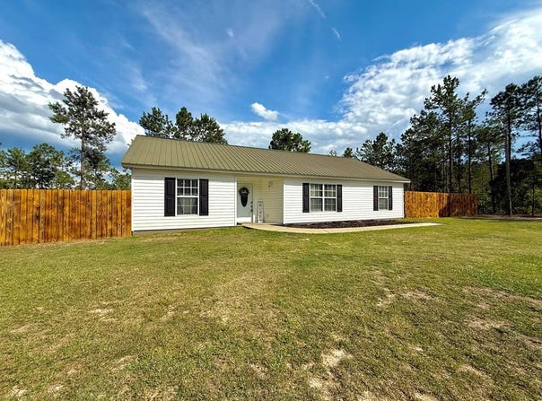 1337 Cheraw Road, Cassatt, SC 29032