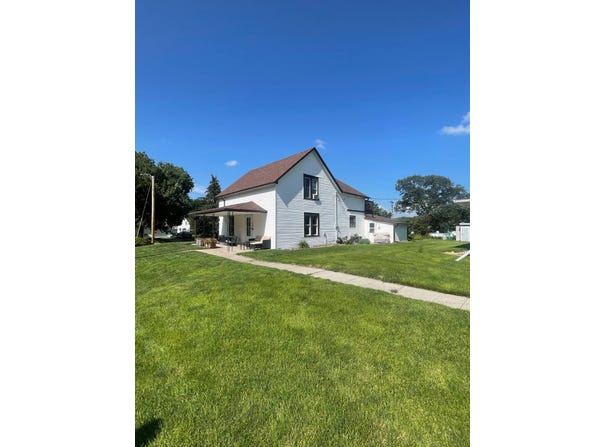109 N 2nd Street, Verdigre, NE 68783