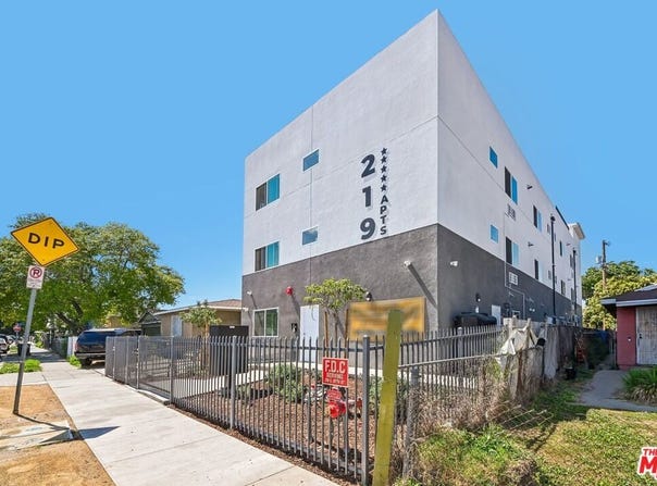 219 E 87th St, Los Angeles, CA 90003