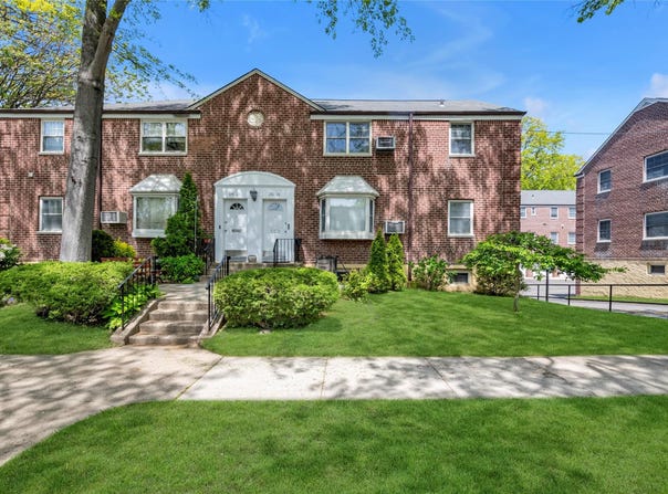 251-25 61st Avenue, Little Neck, NY 11362
