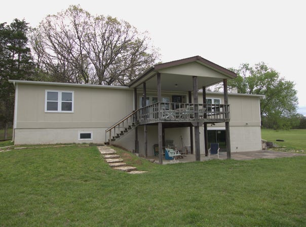 25255 County Road 213, Flemington, MO 65650