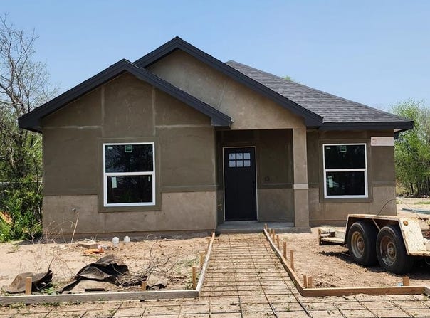 2579 Rosita Valley Rd., Eagle Pass, TX 78852