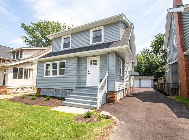 1279 Andrews Avenue, Lakewood, OH 44107