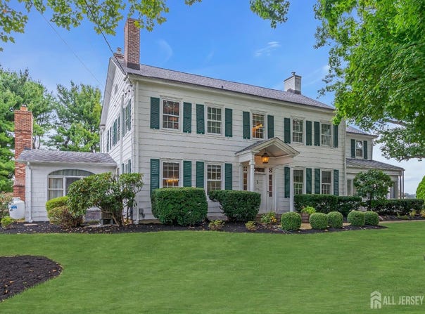 156 Cranbury Neck Road, Plainsboro, NJ 08512