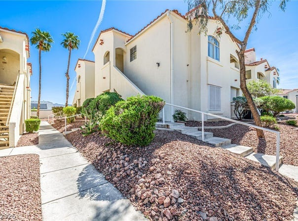 698 S Racetrack Road, Henderson, NV 89015