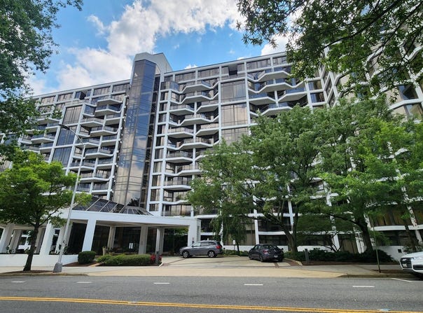 1530 KEY BOULEVARD, ARLINGTON, VA 22209