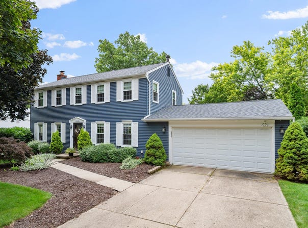 43647 Westridge Lane, Northville, MI 48167