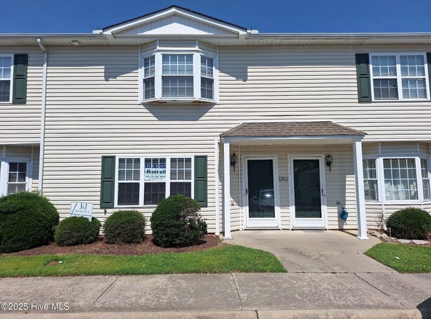 2370 Vineyard Drive, Winterville, NC 28590