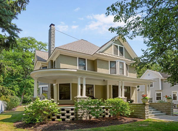 371 Pearl Street, South Haven, MI 49090