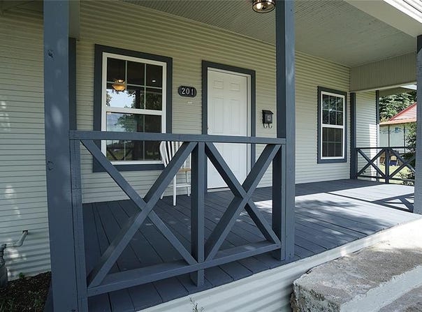 201 4th Street, Honey Grove, TX 75446