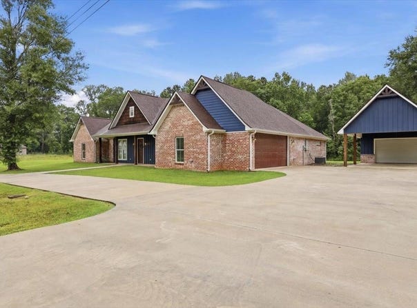 195 N Oak, Buna, TX 77612