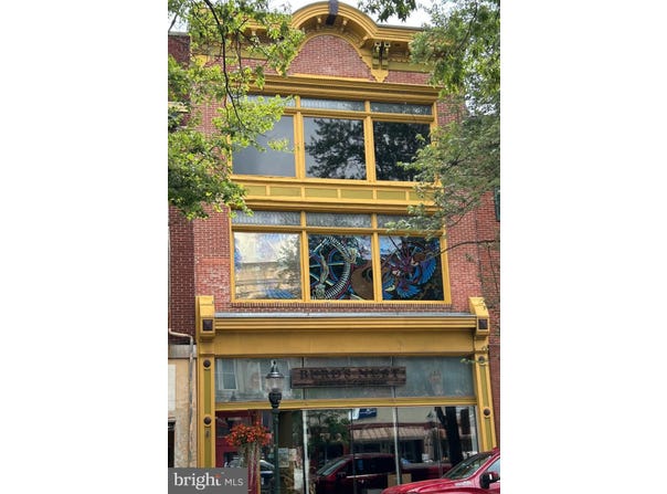 19 N HANOVER STREET, CARLISLE, PA 17013