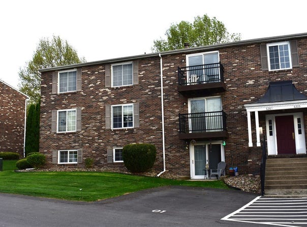 6217 Patrick Henry Dr, Hopewell Twp, PA 15001