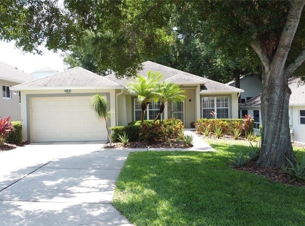 2131 BURLEY AVENUE, CLERMONT, FL 34711