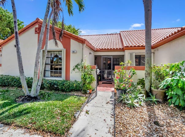 66 Centennial Court, Deerfield Beach, FL 33442