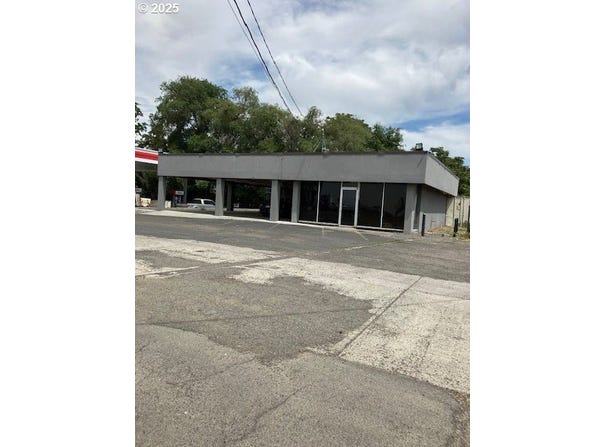 85691 HIGHWAY 11, Milton-Freewater, OR 97862